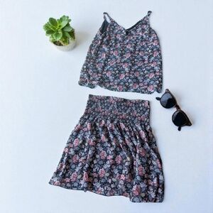 CAbi Navy Floral 2 Piece Outfit